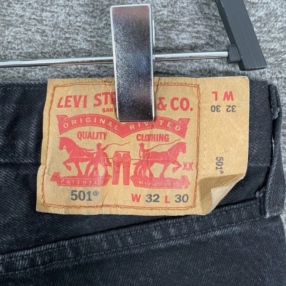 Levis 501 Jeans Mens 32x30 Black Button Fly Straight Leg Stretch Denim Pants